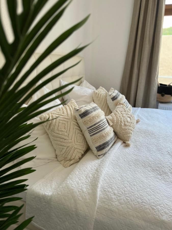 Wanderlust East73 Apartment Трир Екстериор снимка